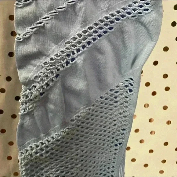 ALO Yoga Sky Blue Textured High-Waist Leggings - Picture 9 of 9